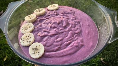 Black Currant Yogurt