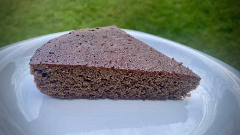 Light Carob Cake