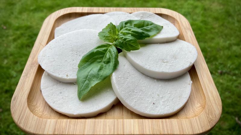 Plant-Based Mozzarella Sausage