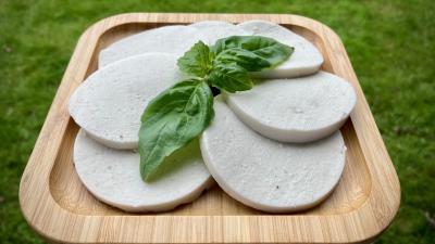 Plant-Based Mozzarella Sausage