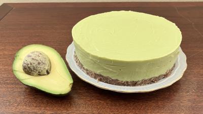 Raw Avocado Cake