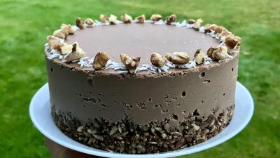 Raw Carob Cake