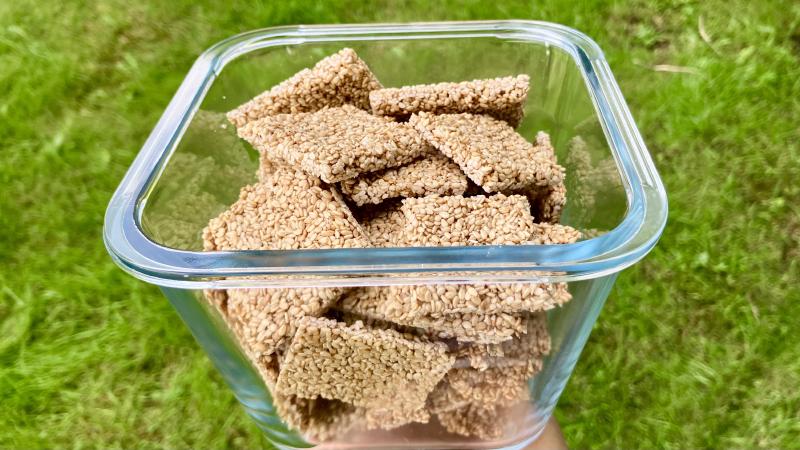 Sesame Crackers